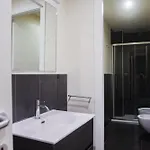 L16-central Station Apartment